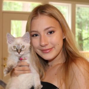 Meet your Posher, Lianna